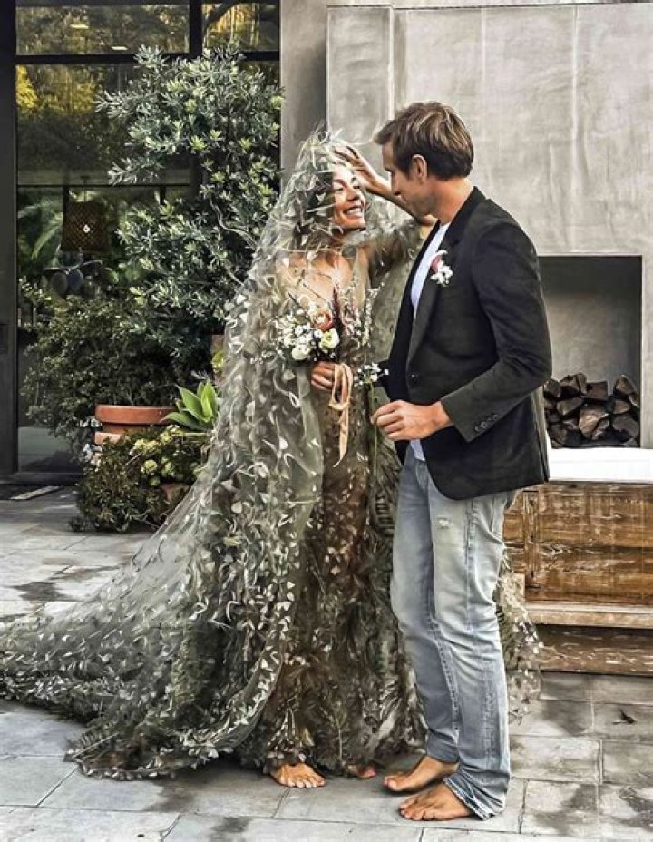 Uncover The Identity Of Nicole Shanahan's Husband: Inside Their Marriage
