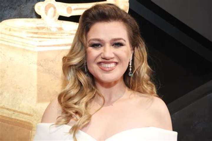 Uncover The Secrets: Kelly Clarkson's Sister's Career Revealed