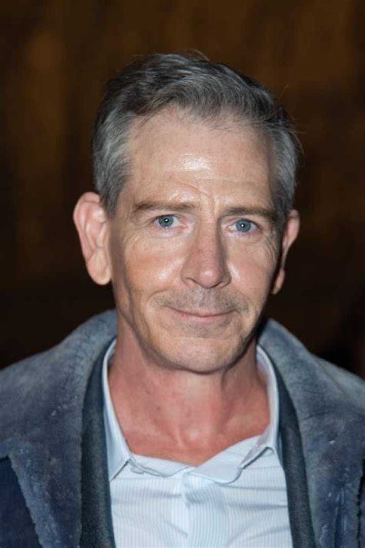 Uncover The True Height Of Ben Mendelsohn: An Exclusive Insider's Look