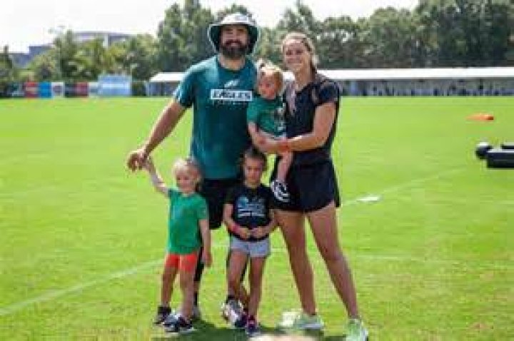 Uncovering The Truth: Jason Kelce's Wife's Pregnancy Journey