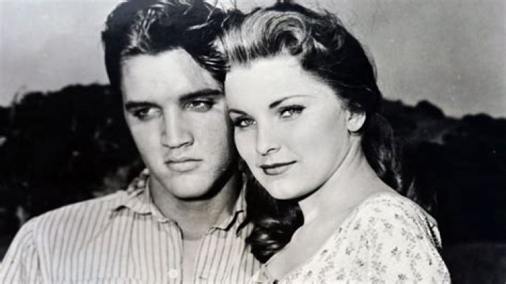 Unforgettable Images Of Elvis Mourning His Mother's Passing