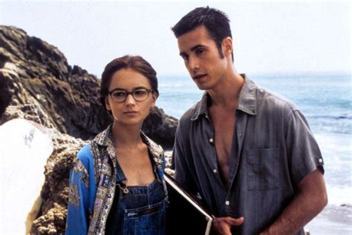 Unveil The Enduring Love And Legacy Of Rachael Leigh Cook And Freddie Prinze Jr.