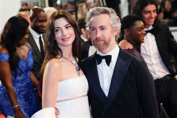 Unveiling Michael Hathaway: Anne Hathaway's Brother And His Journey In Acting