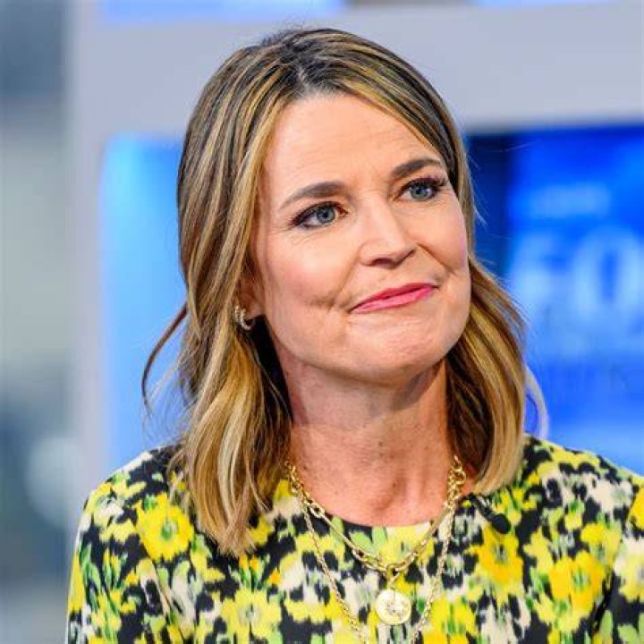 Unveiling Savannah Guthrie's Stature: Height Revealed!