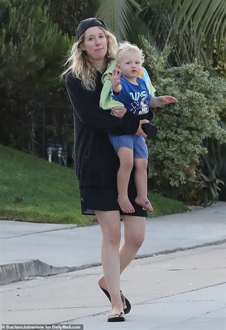 Unveiling The Net Worth Of Elizabeth Holmes' Parents: Deep Dive Into Their Wealth