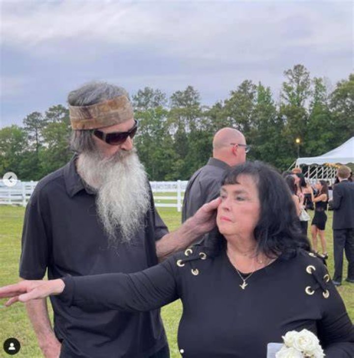 Unveiling The Timeless Story Behind "Phil And Kay Robertson Got Married When"