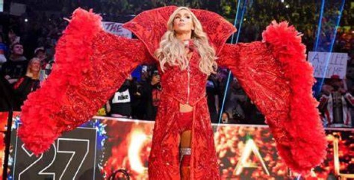 Unveiling The Towering Story Behind Charlotte Flair's Height