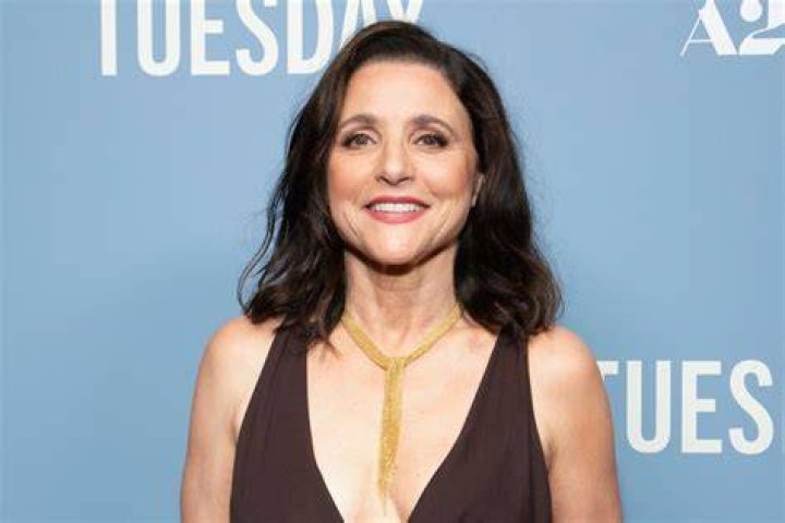 What's Julia Dreyfus' Height? Uncover The Answer Here