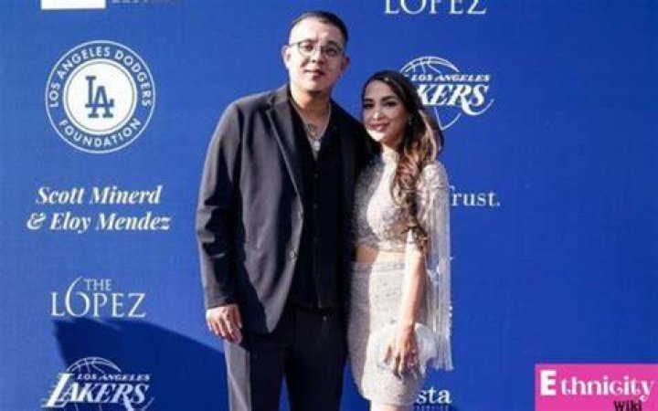 When And Where Did Julio Uras Get Married?