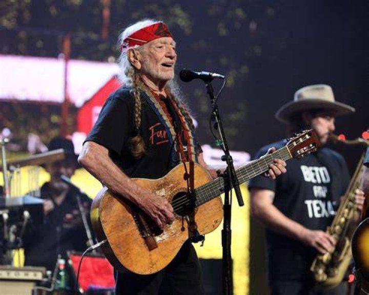 Willie Nelson's Net Worth In The 1990s: A Detailed Look